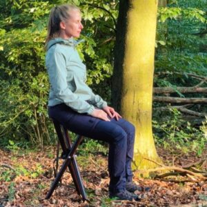 Kerstin Rubel in der Waldmeditation